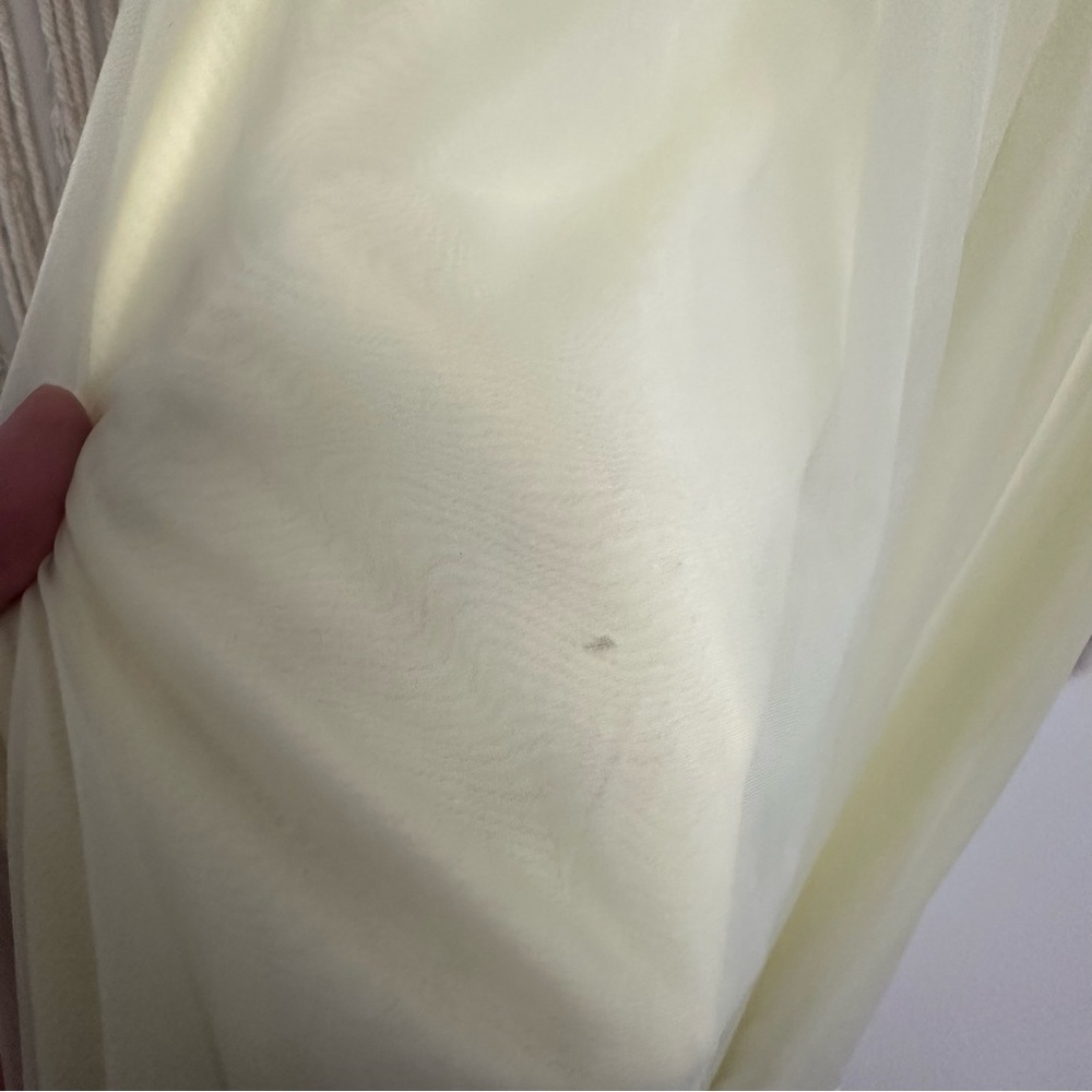 Vintage Shadowline yellow negligee lace nightgown - Picture 6 of 12